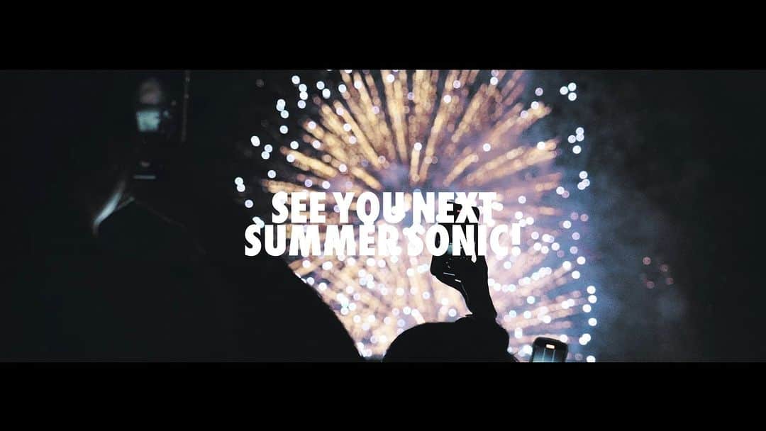 サマーソニックのインスタグラム：「SUMMER SONIC After Movie 公開🙌  東京大阪共に最速ソールドアウトとなり合計215,000人の動員を記録しました⚡ ご参加いただいた皆様、ありがとうございました😇 来年の夏がもう待ち遠しいです⛱  See You Next SUMMER SONIC🔥  ----------  With the fastest sell-out in our history, a total of 215,000 people attended Summer Sonic in Tokyo and Osaka this year. Thank you all so much for coming! We can hardly wait for next summer. See you at Summer Sonic 2024!  https://www.summersonic.com/  #サマソニ #summersonic  Directed by @tep1071 Music by @moshi_the」