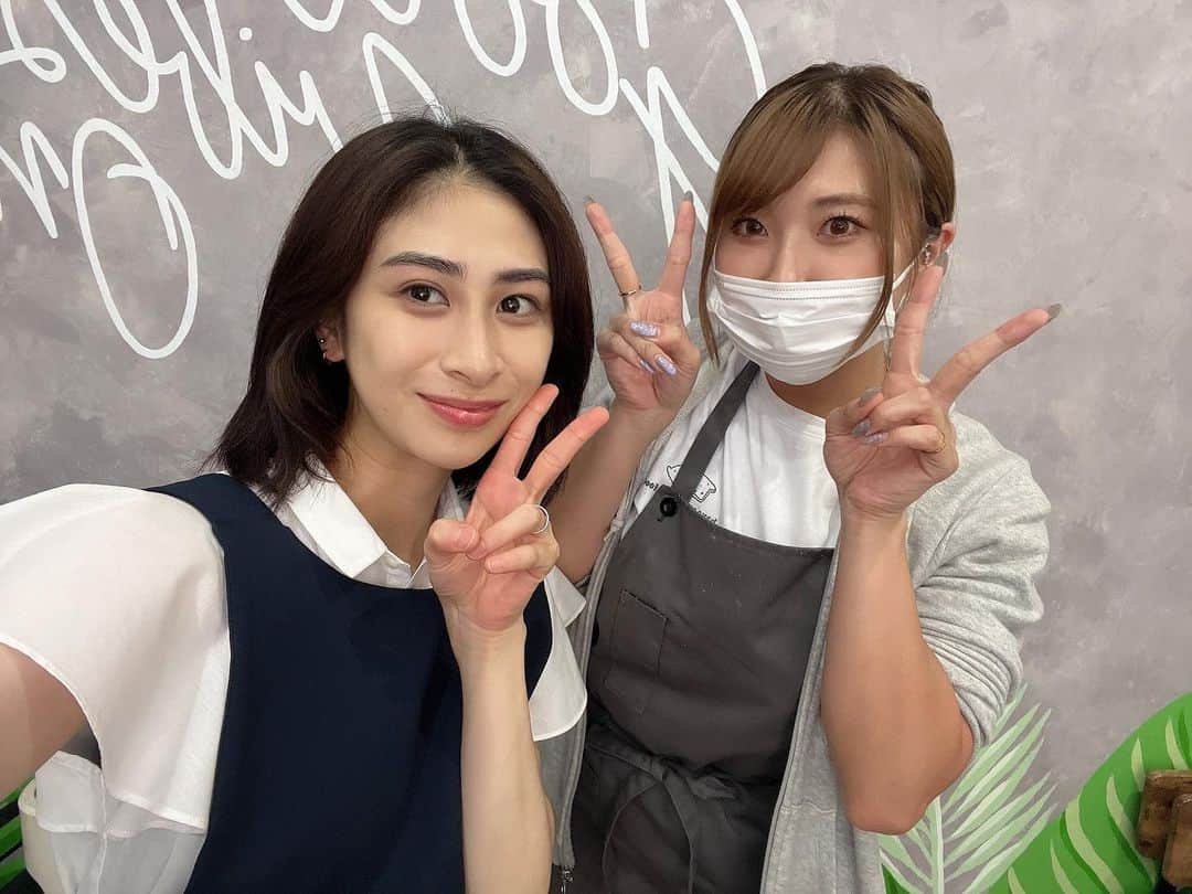 関谷真由のインスタグラム：「眉毛のメンテナンスへ！  ずっと伸びっぱなしだった私の眉毛を めちゃくちゃ綺麗にしていただきました。笑 なーんにもメイクしてなくてこれ！！ 綺麗すぎる！ 整えてもらうだけで、本当に顔の印象変わるし、やっぱり眉毛ってめちゃくちゃ大事！！！  いつもありがとうございます😭！  @kaname_beauty」