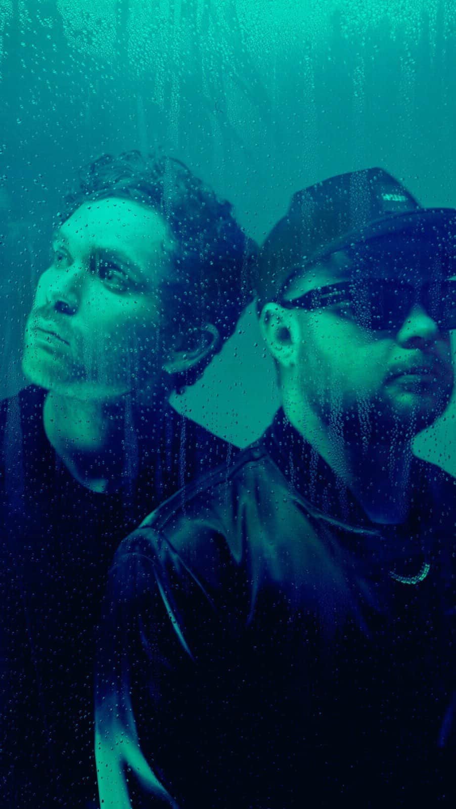 のインスタグラム：「【Royal Blood】 / いよいよ明日9月1日(金) 最新アルバム 🔥『Back To The Water Below』発売🔥 \  日本でしか手に入らない限定クリア・ファイルも 是非ゲットしてください⚡⚡  ご予約はこちらから☛ 🖊https://Japan.lnk.to/MaMRBFA」