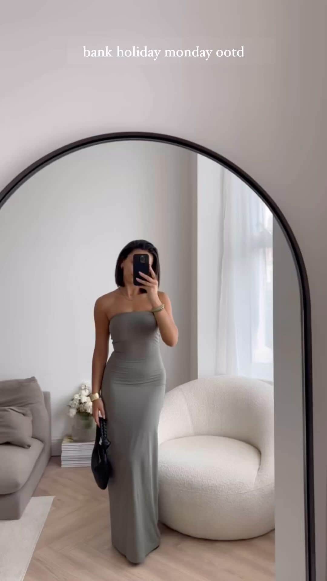 KOOKAI のインスタグラム：「We love @meg.helm in the Sierra Strapless Dress •• Available in camouflage & flinstone online and in boutiques #kookai」