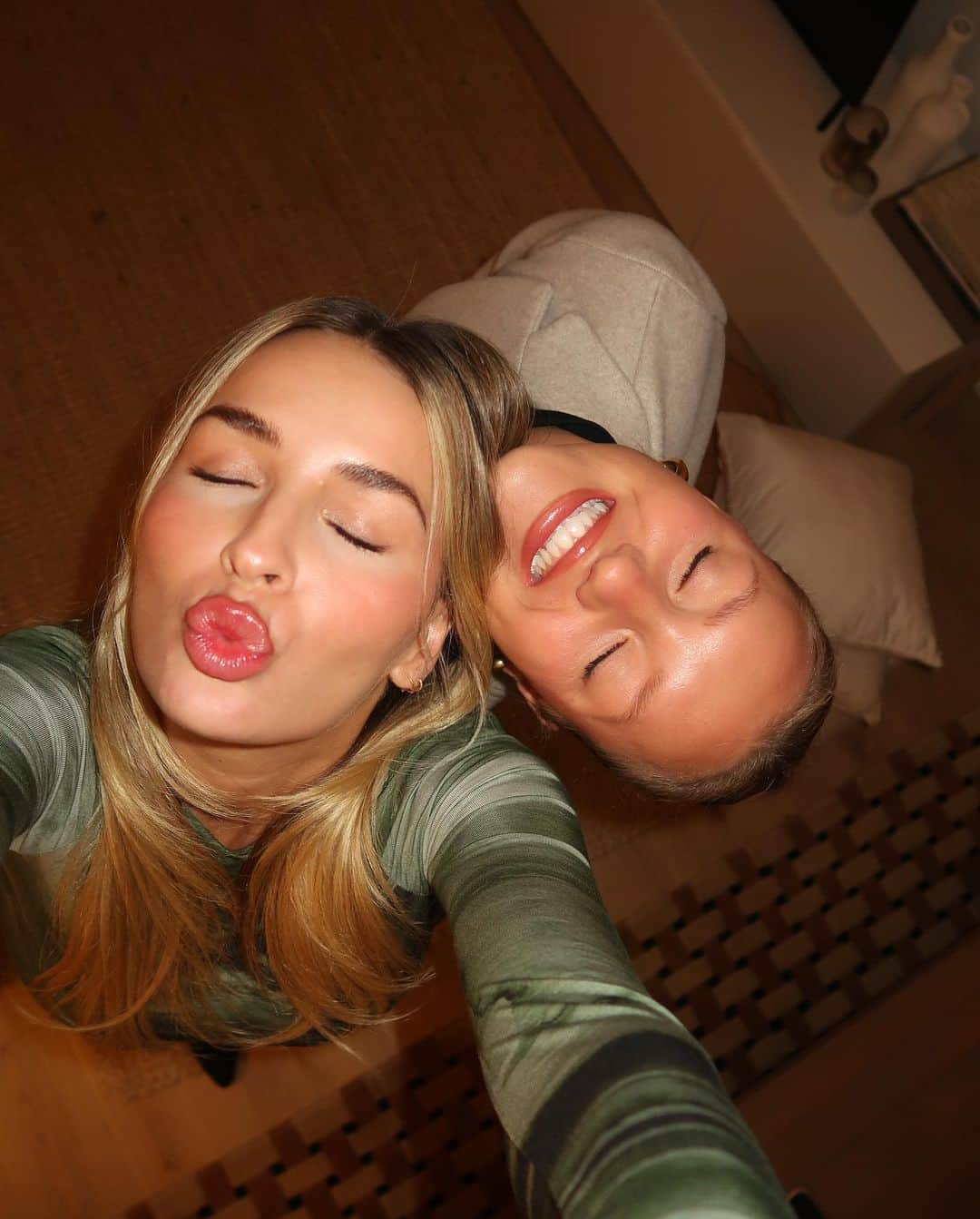 Madison Edwardsのインスタグラム：「Heart so full 🩷 it honestly feels like I’ve only been back home for a few days not 6 weeks 💔✈️ till December 💫💫🥲」