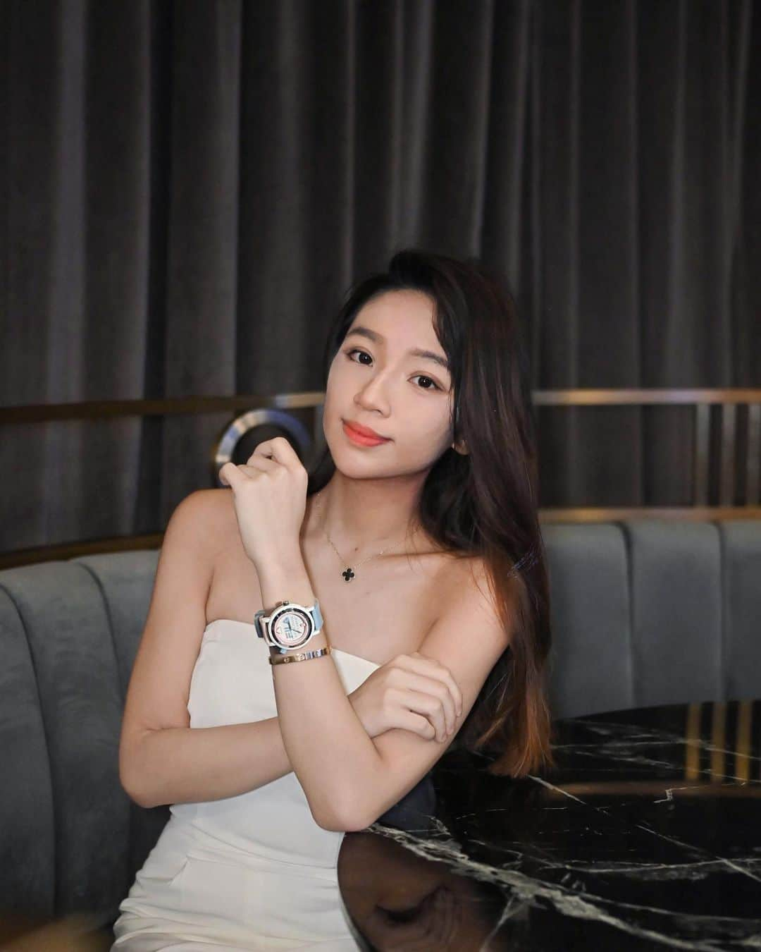 Moanna S.さんのインスタグラム写真 - (Moanna S.Instagram)「Organised by the Hong Kong Trade Development Council, the Hong Kong Watch & Clock Fair and Salon de TE will be held at the Hong Kong Convention and Exhibition Center from 5-9 September 2023. Thank you for having me at the press conference!  The fairs will return in EXHIBITION+ hybrid model, complemented by the "Click2Match", an online smart business matching platform, providing a convenient and efficient platform for traders to connect and source.   Pageant of Eternity at the Watch & Clock Fair displays a variety of high-end finished watches, while Salon de TE collects renowned watch brands and designer collections in five themed zones. World Brand Piazza, the major highlight will display limited editions and rare timepieces of numerous international prestigious brands.  “Salon de TE” is open to public visitors aged 12 years or above for free on the last two days (September 8-9). Captivating watch parades and lucky draw sessions will be staged. Selected items are also available for sale!   Hong Kong Watch & Clock Fair and Salon de TE Venue: Hong Kong Convention and Exhibition Centre Date: 5-9 September 2023. *The last two days (September 8-9) are free and open to the public with pre-registration  Traders can register by entering the link below: 商家可按以下連結登記： https://bit.ly/3sxnRy3  General public can register by entering the link below: https://bit.ly/45oju6U  #HKTDC #hktdcfairs #香港貿易發展局 #SalondeTE #hkwatchfair」8月31日 19時10分 - moannaxdessire