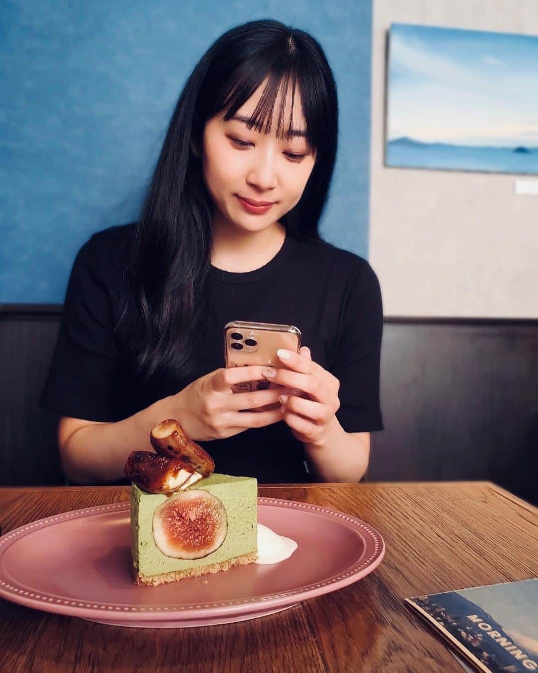 さゆりのインスタグラム：「夏(初夏)のおもいで❣️ 無花果チーズケーキ❣️❣️ 大本命だったホワイトチョコ味は 注文直後に売り切れ🥹 抹茶味も美味しかったです🍵 ⁡ #無花果 #イチヂク #チーズケーキ #抹茶」