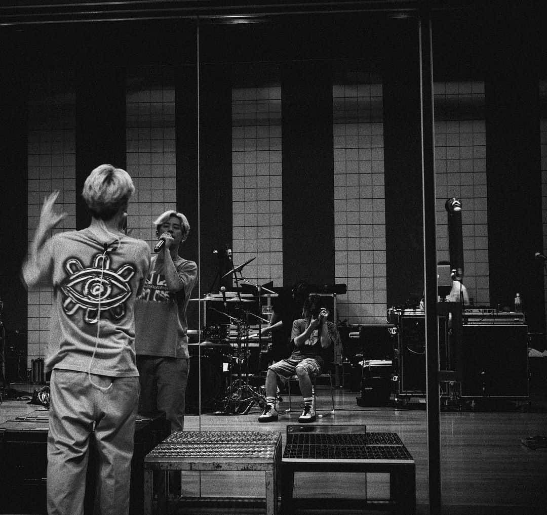 のインスタグラム：「We’ve been doing rehearsals for a festival in Japan👁️‍🗨️」