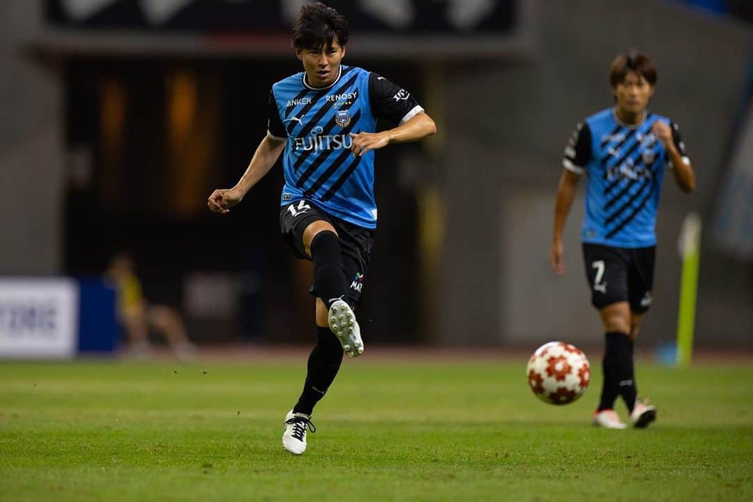 脇坂泰斗のインスタグラム：「.  天皇杯 あと２つ！！  次はリーグ、総力戦💪  #川崎フロンターレ #frontale」