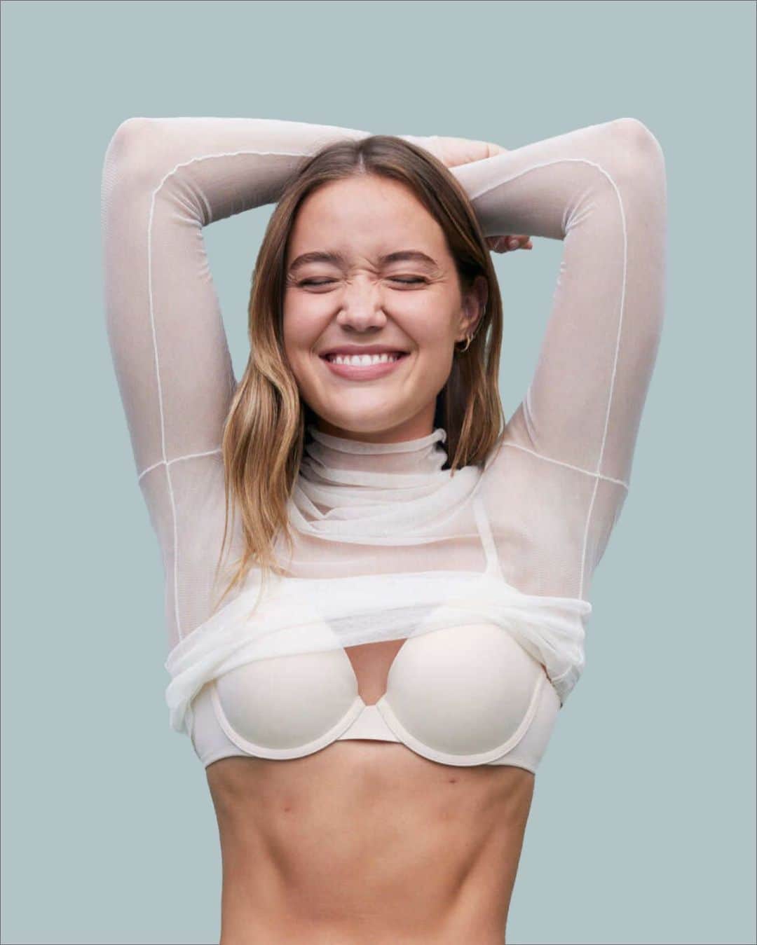 Victoria's Secret PINKのインスタグラム：「$20 Wear Everywhere Bras? Now THAT’S something to smile about. Shop this deal before it ends.」