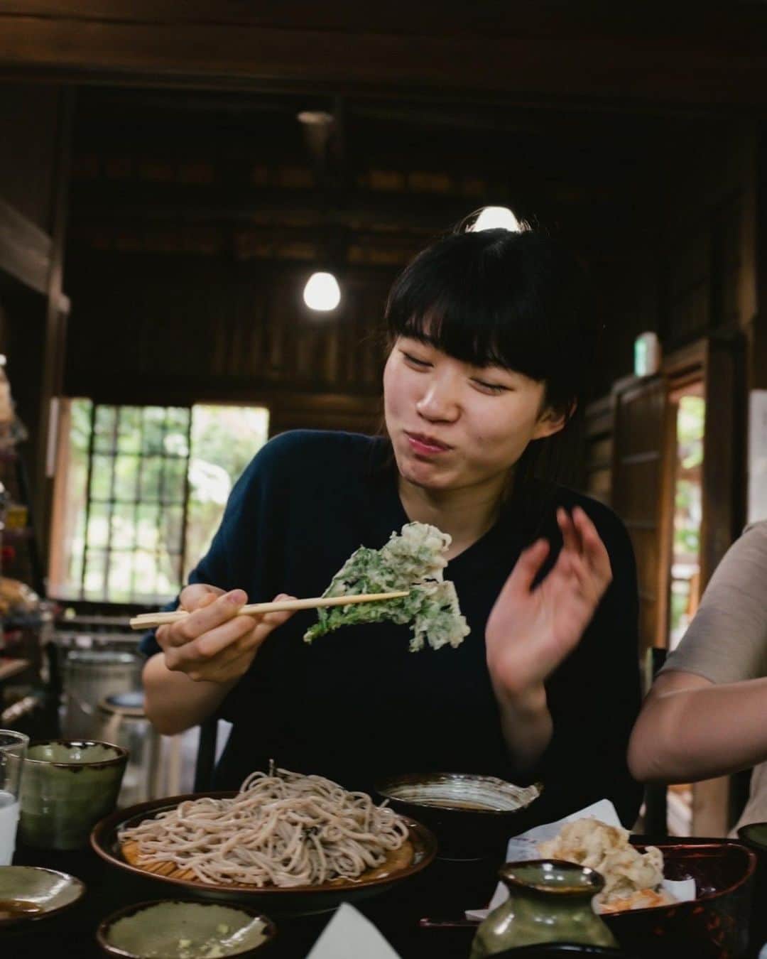 のインスタグラム：「最近お蕎麦にハマっています。 全国津々浦々のお蕎麦を味わいたい。 おすすめのお店、教えてください💭」