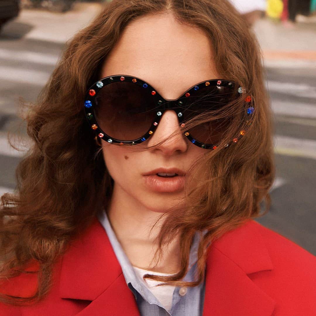 ケイト・スペードのインスタグラム：「Summer may be coming to an end…but try telling the sun that. #katespadeny」