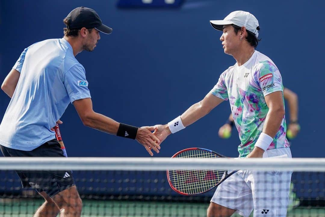 西岡良仁のインスタグラム：「2R with @benmclaaaach  #usopen #usopen2023 #doubles #tennis #japan #全米オープン #ダブルス　#テニス　#日本」