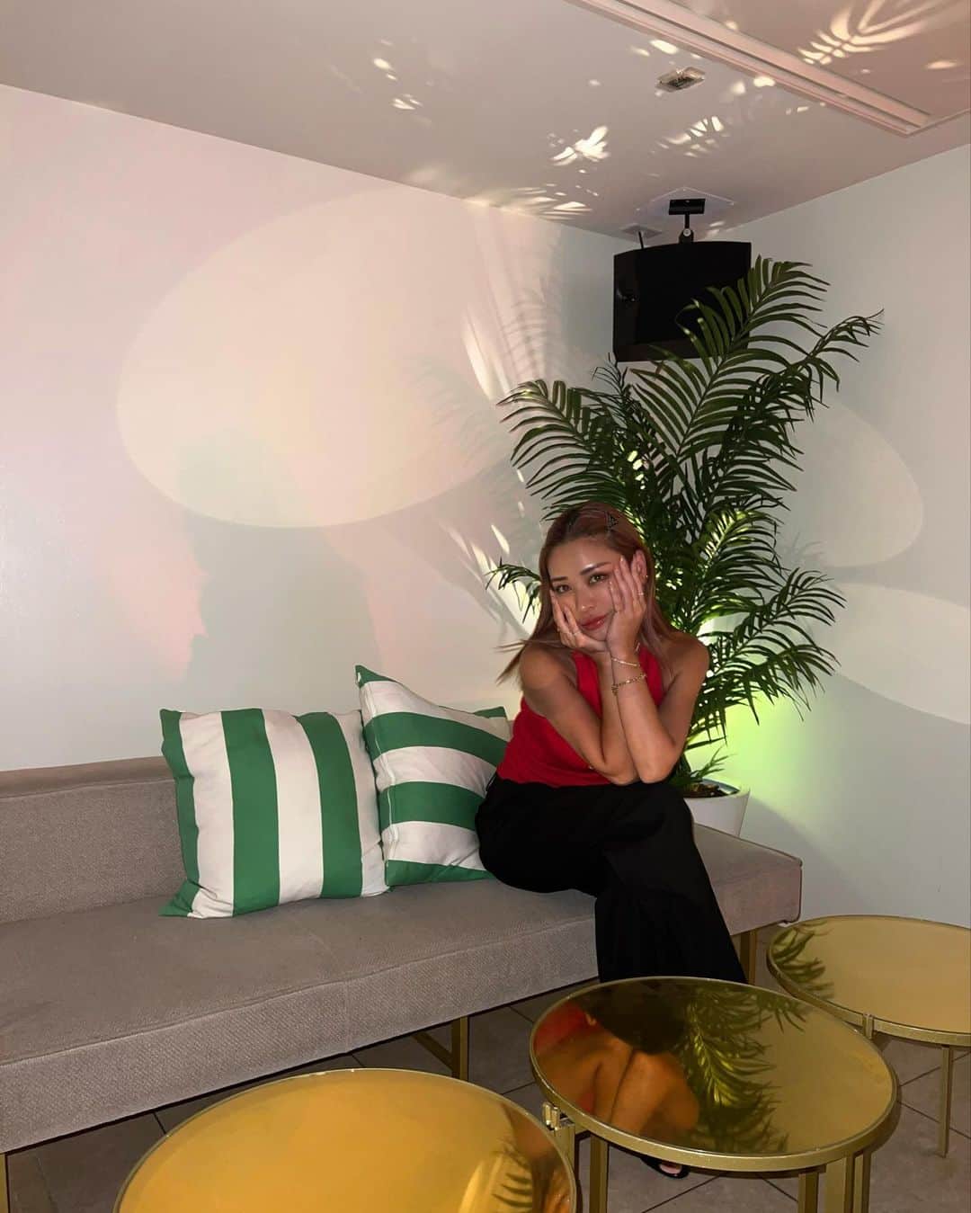 shieryy（今村しえり）のインスタグラム：「8月も夏も終わりやなぁ..🧚🏽‍♀️」