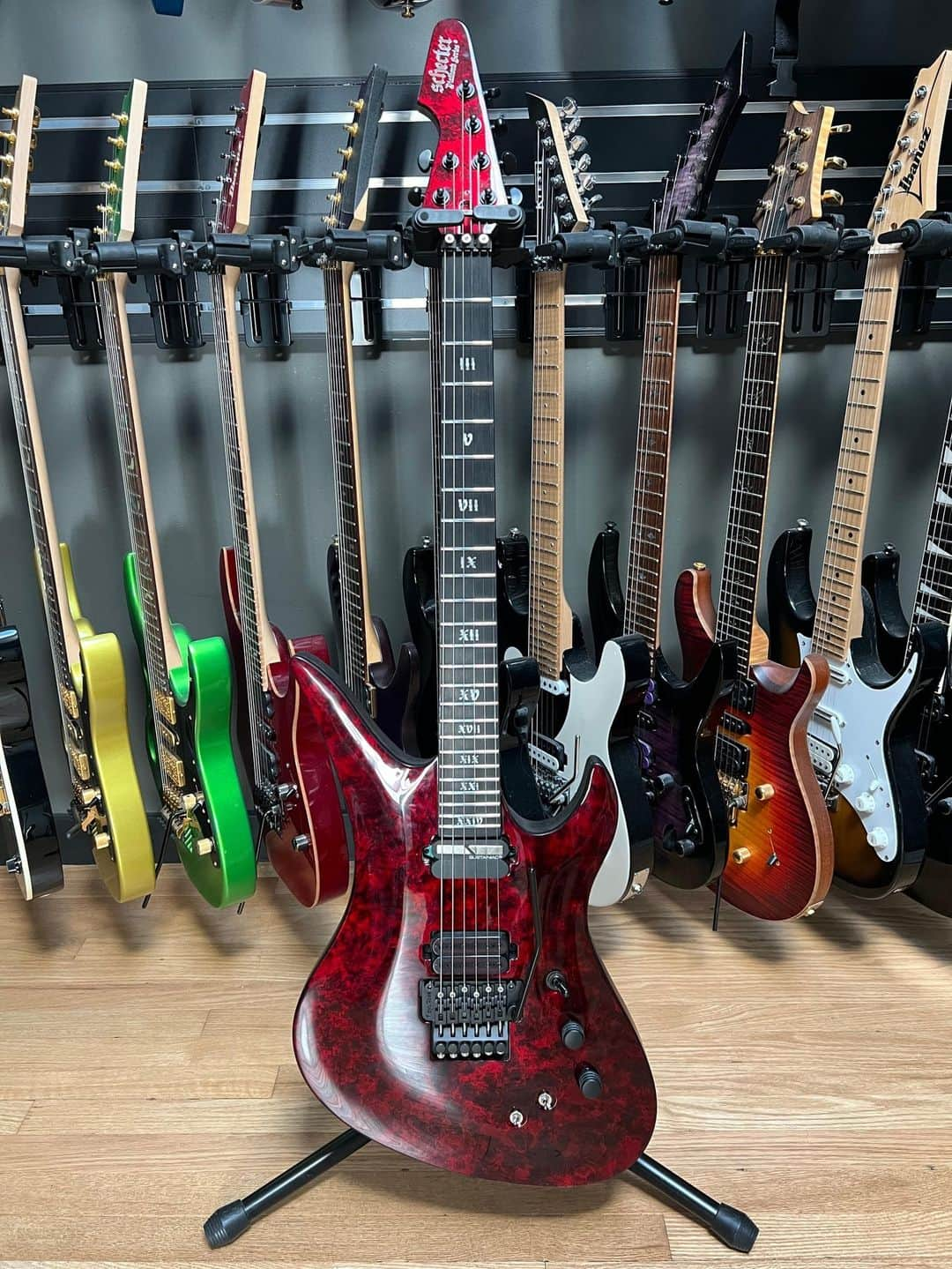 ハーマン・リのインスタグラム：「The guitar giveaway is Valhalla today (Aug 31st) on Twitch!  One of the live viewers who tunes in to my stream at 1pm PT / 4 PM ET will win this @schecterguitarsofficial Avenger FR S Apocalypse, thanks to @robot_cache 🎸   To enter, sign up for Robot Cache with the link in bio to be eligible for the draw, then join my stream where I will pick the winner live!   #dragonforce #robotcache #schecter #guitar #giveaway」