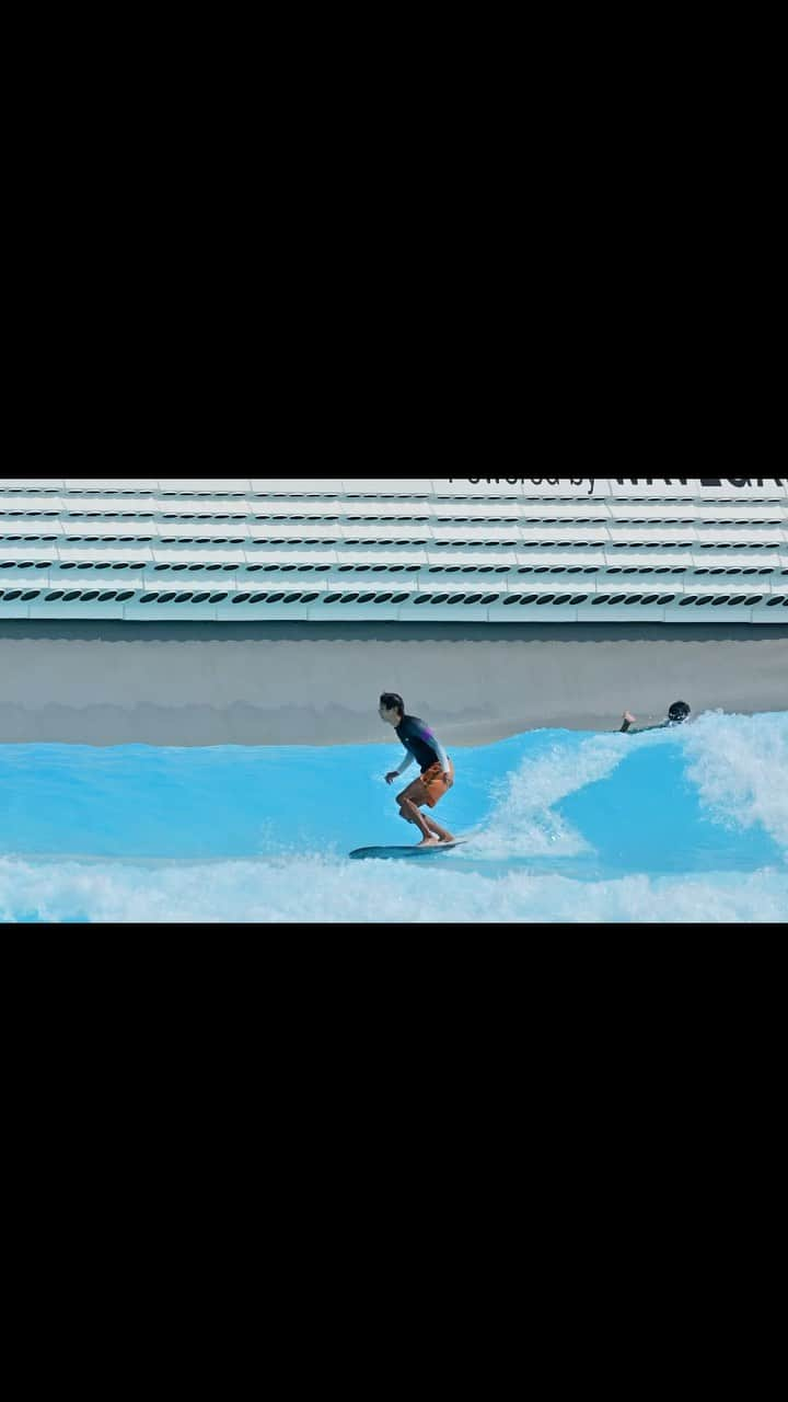 ヒョヌのインスタグラム：「조금만 더 연습할껄.... #서핑  감사합니다🤙 🏄‍♂️⬇️📸📽️  @watermelon_surfphotographer」