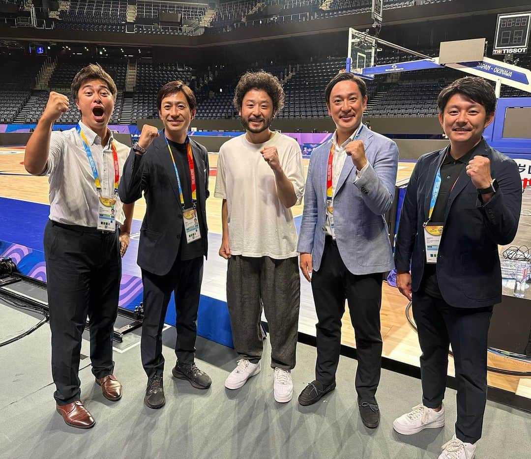 田中毅のインスタグラム：「. 最高でしたね✌️  #fiba #fibawc  #バスケ最高  #行くぞパリ」