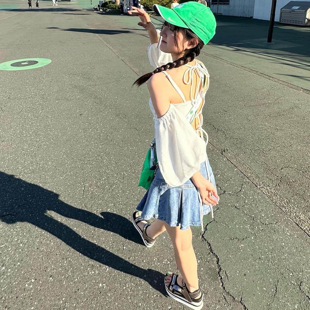 小林星蘭のインスタグラム：「夏の終わり . この日､気付いてくださった方がいらしたんですが まともにお話できずすみませんでした…😢 またいつかどこかで😌🩵」