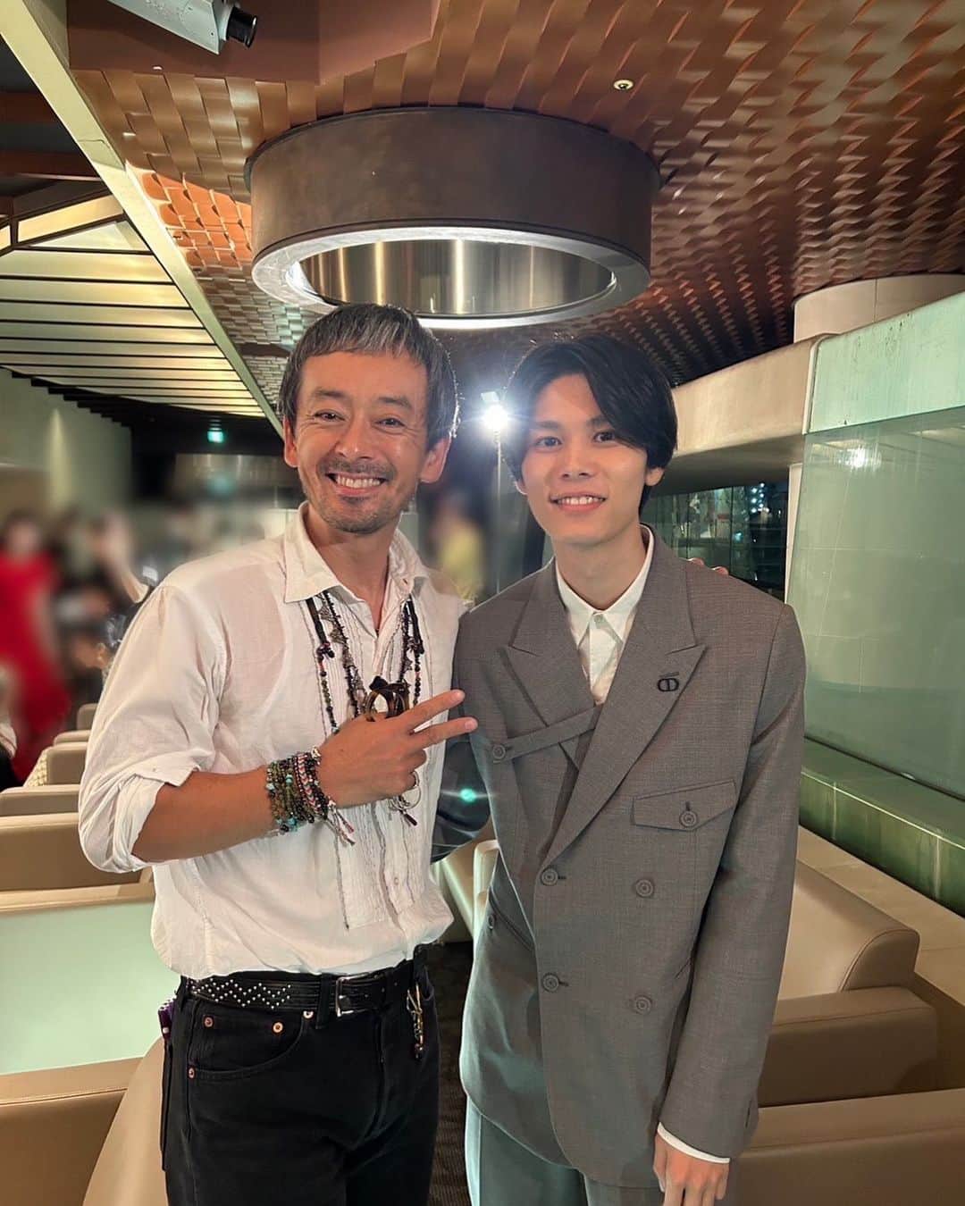 のインスタグラム：「今日は『ミステリと言う勿れ』のプレミアイベントと完成披露試写会でした。  暑い中たくさんの方に来ていただき、ありがとうございました。  9月15日より公開です。ぜひぜひ、よろしくお願いします。  皆さんに久々会えて、とても楽しかったです。  こちら滝藤さんとのお写真でございます！！！」