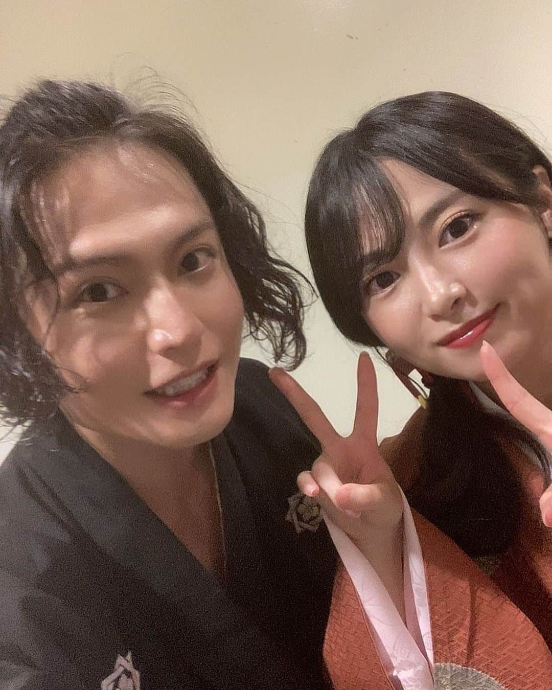 友常勇気さんのインスタグラム写真 - (友常勇気Instagram)「思い出アルバム🤗✨❕ #蒼天の宴 #龍 #🐉 #友常勇気 #池田明日香 #北村海 #合川立統 #湯浅雅恭 #大庭すみ花 #恵比原しろう #花実優 #桜井理衣 #三田麻央 #伊東桃矢 #影山怜雄 #真田林佳 #佐藤望実 改めまして本当に沢山の応援、ありがとう御座いました😭 更新出来ずすいません🙇 何やらバタバタしておりました😖 今度またマイホームヒーローなど告知させて頂きます☺️🎊🎊 本当久々の更新になってすいません🥺 ひと息付けたので、また更新させて頂きます☺️❤️❤️❤️ 遊び来てねーー😭❤️❤️❤️ #Instagram #久々 #更新 #ごめんね  #これから #更新するぞ」8月31日 23時54分 - yuki_tomotsune