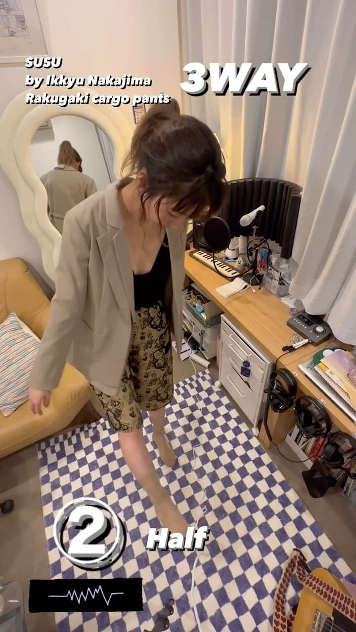 中嶋イッキュウのインスタグラム：「SUSU by Ikkyu Nakajima 3WAY Rakugaki cargo pants❤️  時を戻せるなら前髪直して欲しい  カーゴパンツ、2サイズあります！ 大きなメンズも小柄な女性もいけるかとッ」