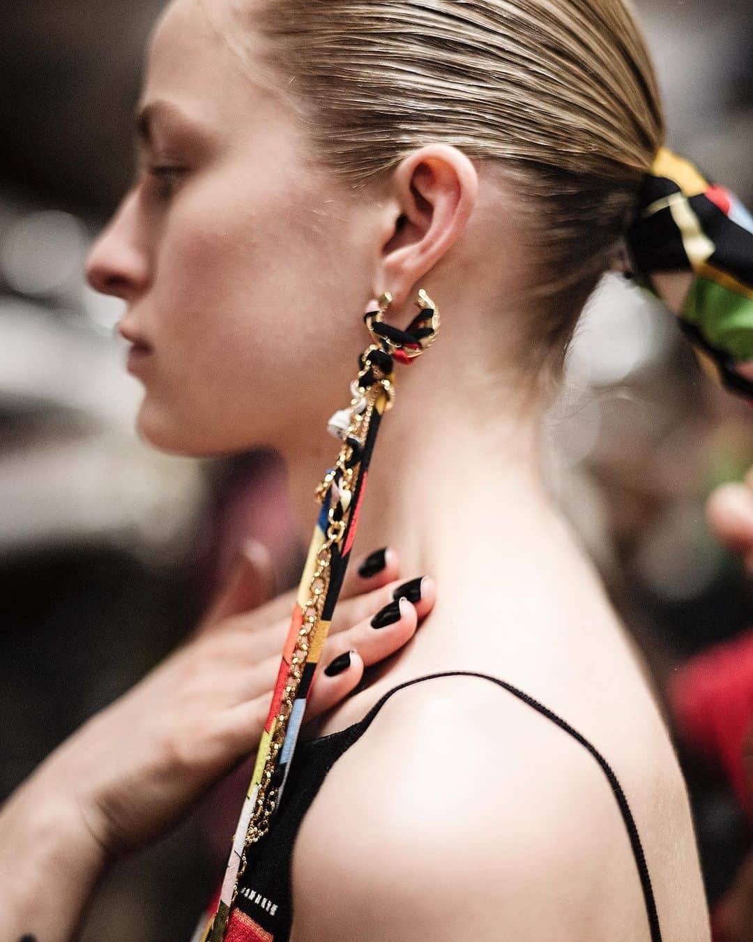 エミリオプッチのインスタグラム：「Embellished from all angles – a distinctly Pucci mix of print accents and jewellery.  Shot by @edouardcaupeil   #Pucci #InitialsEP」