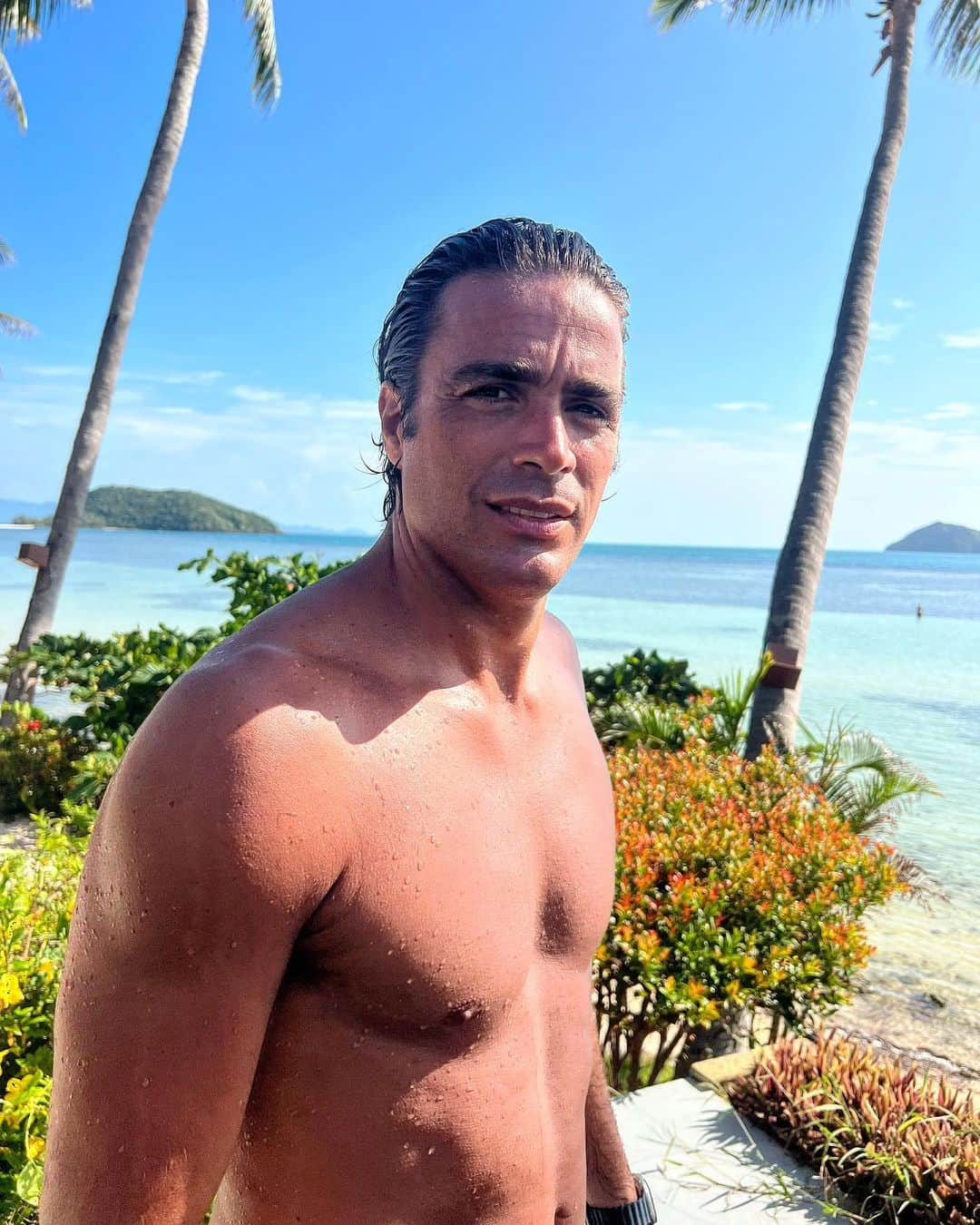 アレッサンドロ・マトリさんのインスタグラム写真 - (アレッサンドロ・マトリInstagram)「🌊🏝️」9月1日 3時17分 - alessandro_matri_32