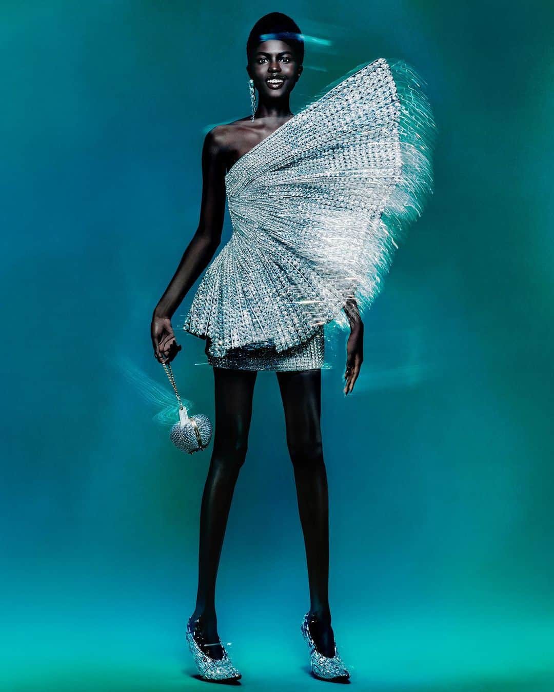 バルマンのインスタグラム：「BALMAIN FALL/WINTER 2023 To the very essence of the house: the Balmain Fall-Winter 2023 campaign by @rafaelpavarotti_ captures that brilliant, fleeting moment between heritage, craft, and audacity at the heart of today’s Balmain.   #BALMAINFW23  Creative Director: @olivier_rousteing Photography: @rafaelpavarotti_ Stylist: @stockdale.charlotte @katielyall Hair: @eugenesouleiman Makeup: @chiaolihsu Casting: @bitton Model:@duop_nyaduola Set Designer: @Ibbynjoya Executive Production: @nowopentv Production: @ragidholakiaproductions」