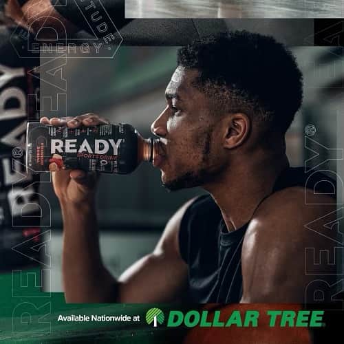 のインスタグラム：「Stay READY. Basketball season is almost here 🔋💪🏾」