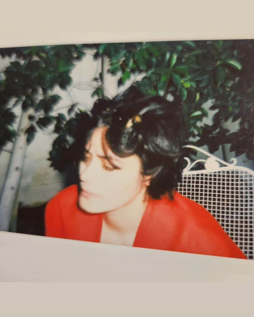 シャニン・ソサモンのインスタグラム：「Polaroiding with @miakirby for @sunniesstudios ❤️」