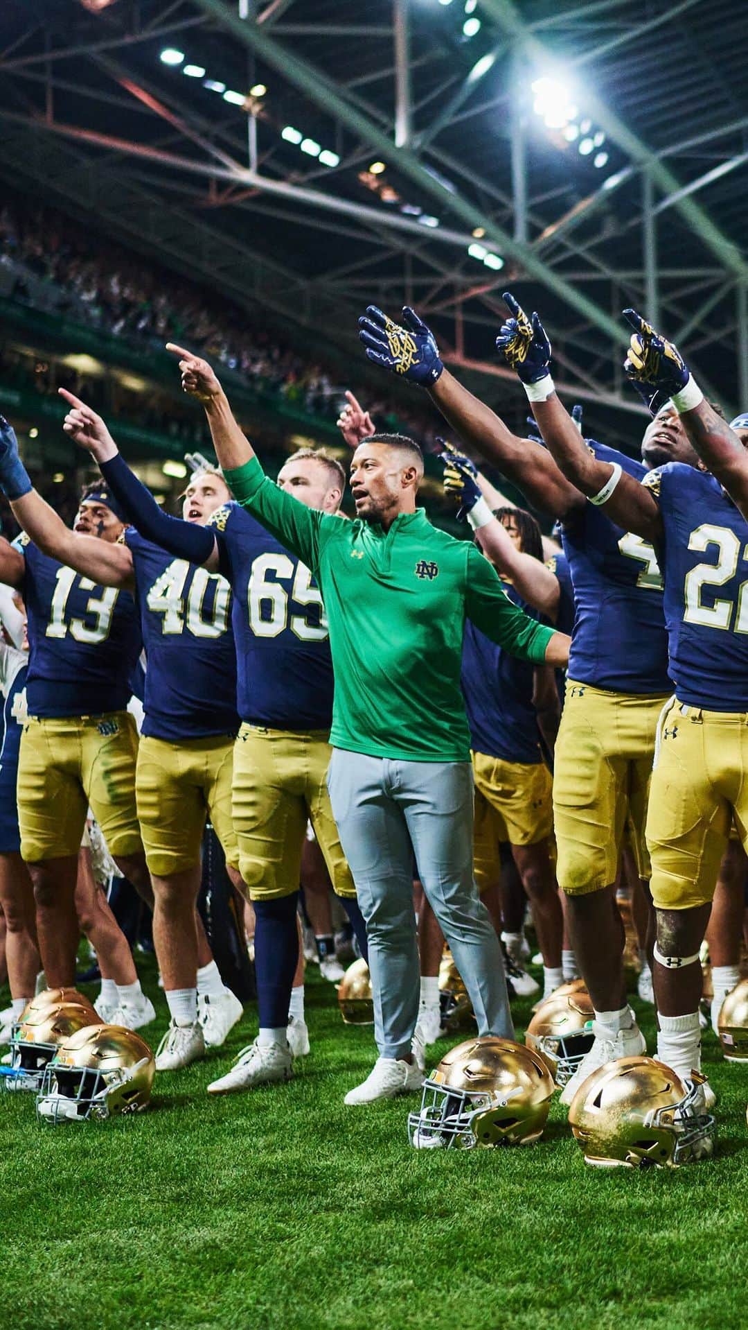 Under Armourのインスタグラム：「What a weekend it was for @ndfootball. #GoIrish ☘️」