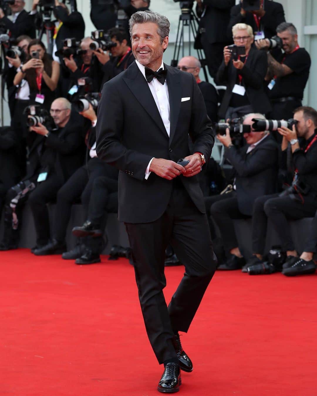 Vogue Españaさんのインスタグラム写真 - (Vogue EspañaInstagram)「George y Amal Clooney en los DVF Awards, y Adam Driver, @patrickdempsey o @georgiamayjagger en el estreno de Ferrari: en el link de la bio, repasamos todas las celebs que estuvieron anoche en el #FestivaldeVenecia ✨」9月1日 16時04分 - voguespain