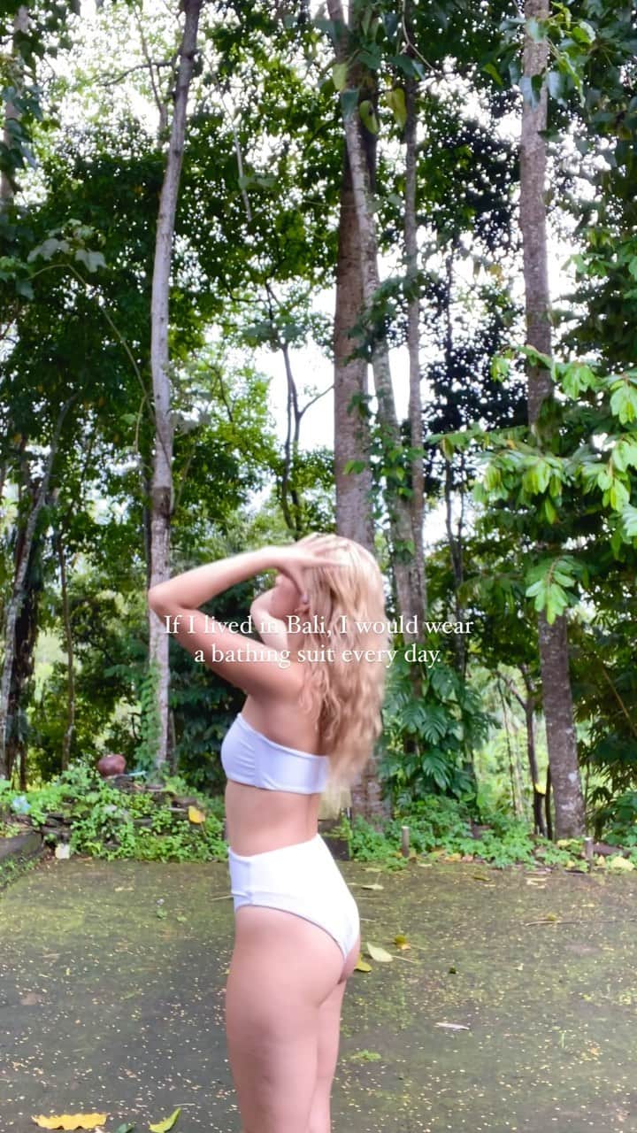 AMIのインスタグラム：「🌴🤍 #amiangel_bali #bali #baliindonesia」