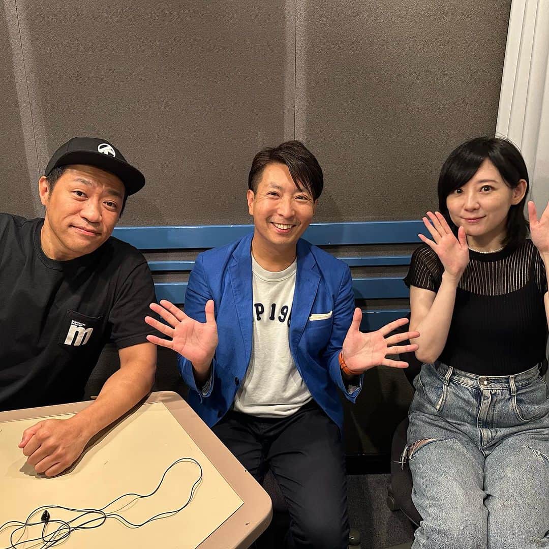 のインスタグラム：「♥️ 8/31 thu.  📻FM #nack5 ✨#fav795👍   ▷はなわ（@hanawa_bassman）  ▷結（@xxxjyururixxx）  ゲスト　#有村昆  史上初、ラジオブースの中で上半身裸でアウフグースをやる回でしたね笑🥰 お聞きくださりありがとうございました😊  【FAV FOUR】を  #radiko のタイムフリー機能でチェック‼️  https://radiko.jp/share/?sid=NACK5&t=20230831200000」