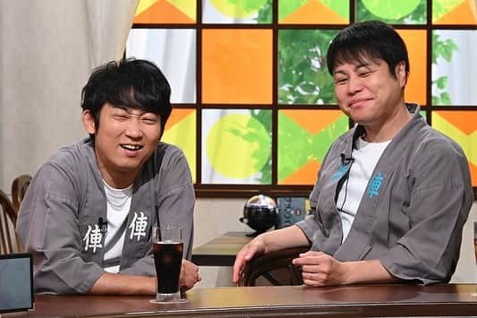 読売テレビ「大阪ほんわかテレビ」のインスタグラム：「⭐︎ ▶▶▶#大阪ほんわかテレビ ◀◀◀︎  ▷▷▷✨ 本日よる７時〜✨◁◁◁  商店街で発見👀 ウワサの美味しい店 ￣V￣￣￣￣￣￣￣￣  🤤  誇大キャッチコピーを パトロール🚨 ￣V￣￣￣￣￣￣￣￣  😳  #ノンスタ石田 と #アインシュタイン 稲田で 町村ブラブラ〜 ￣V￣￣￣￣￣￣￣￣￣￣  🤣  本日よる７時〜🥳 お楽しみに！！！🙋‍♀️🙋‍♂️  #間寛平 #桂南光 #月亭方正 #すっちー #ロザン #ノンスタイル #渋谷凪咲 #天才ピアニスト」