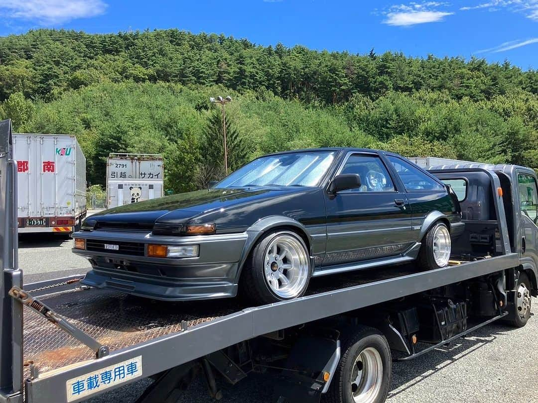 谷口信輝さんのインスタグラム写真 - (谷口信輝Instagram)「AE85トレノですが… だいふ形になってきた。 次はハーネス作成の為、ガレージインフィニティさんへ。9月24日富士86styleに展示予定です。間に合うかな？ #toyota #ae86 #小泉商会 #ガレージインフィニティ #富士スピードウェイ #86style」9月1日 14時54分 - nobuterutaniguchi