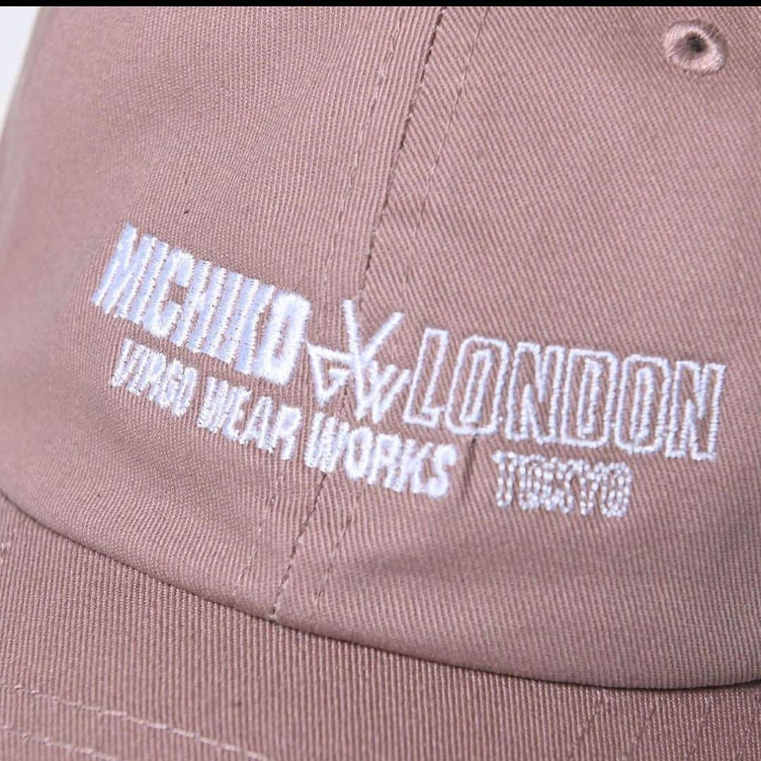 ミチコ ロンドンさんのインスタグラム写真 - (ミチコ ロンドンInstagram)「2023 Autumn+Winter Collection [The Initial Impuise]  [MICHIKO LONDON KOSHINO × VIRGOwearworks) INVINCIBLE CAP @michiko_london_official  VG-CB-129 BLACK, WHITE, PINK FREE  ▼ 1986年に誕生し、英国ロンドンを拠点に誕生したMICHIKO LONDON KOSHINOと今年で20年目を迎えるVIRGOwearworksのコラボレーションが登場。  この企画のためだけにデザインされた両ブランドのロゴをMIXさせた スペシャルロゴデザインをCAPに刺練でドロップ。 シンプルかつスタイリッシュなコットンキャップです。  Check out the link on @virgowearworks   #vgw #virgowearworks #michikolondon #london #tokyo」9月1日 15時14分 - michiko_london_official