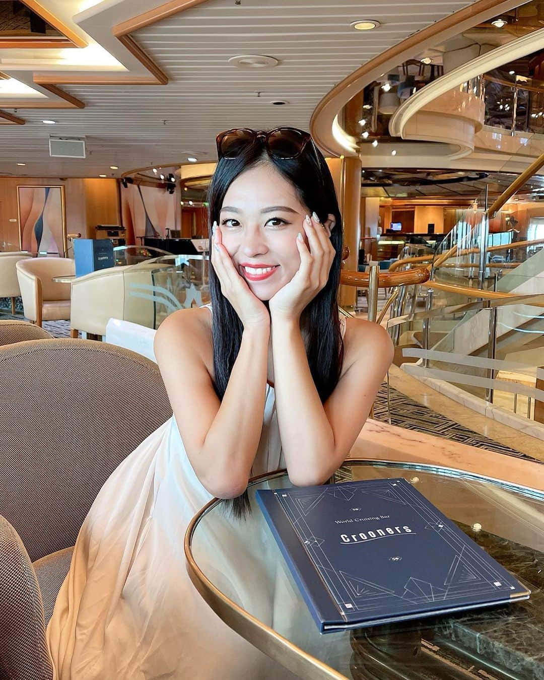 絹野志朋のインスタグラム：「🚢  7/29〜8/16の19日間、 ピースボート日本一周に乗船🇯🇵  初めての船旅で、日本一周をして、 日本全国各地の魅力に たくさん触れることができました。  どの場所に行っても 日本は本当にいい国だなぁと感じることばかり。  人の優しさ、自然の美しさ、 ご飯の美味しさ、街の賑わい、大地の偉大さ  色んな"日本"を見てきました。 この国がもっともっと大好きになりました。  そして、  次は世界一周をしたい🌏  新たに大きな目標が出来たので、 その夢を実現するために また日々頑張っていこうと思います❤️‍🔥  日本各地(寄港地)での出来事も 少しずつ投稿していきますね🥰📝  #ピースボート #ピースボート日本一周」