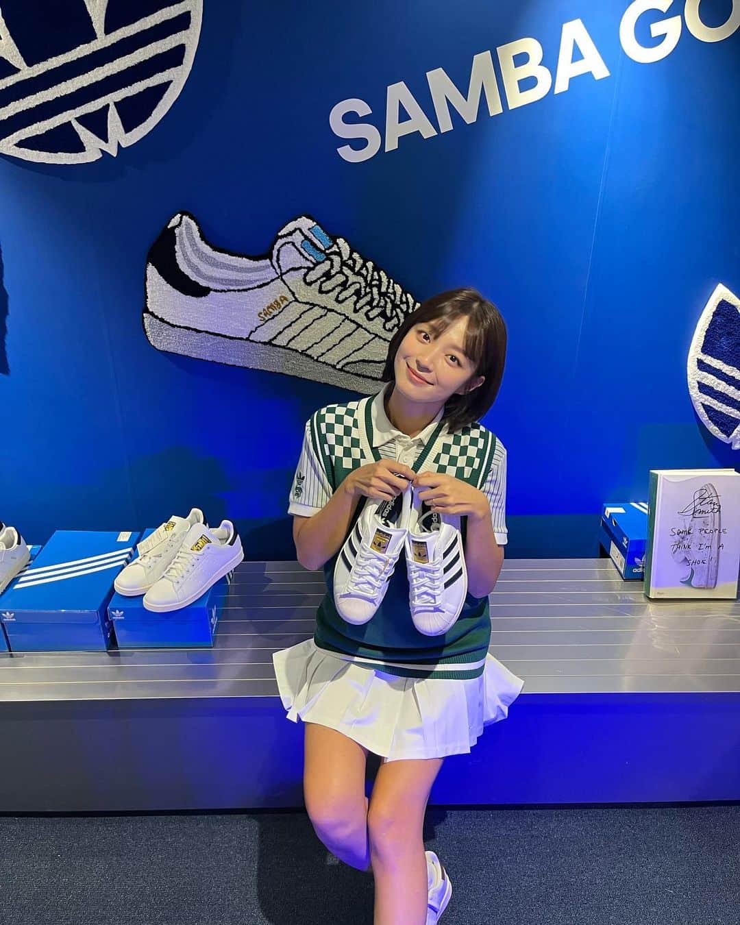 ソン・ジインのインスタグラム：「@adidasgolf x @bogeyboys 🩵 멋진 @taaaaaamina 프로님이랑🫶🍕⛳️」