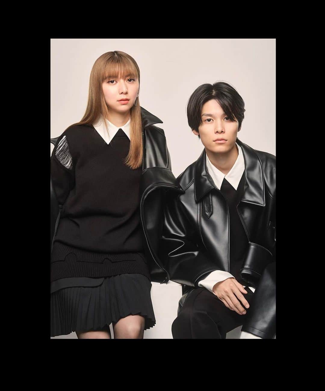 上白石萌歌のインスタグラム：「ADEAM×GINZA 上白石萌歌と萩原利久が着る 〈アディアム イチ〉の洗練された ストリート・スタイル  10年来のマブ、萩原利久氏とすてきなシューティングをしました！🌠 10年前の我々が見たらびっくりするだろうなぁ。。(笑) 素敵な機会を与えてくださったADEAMさま、GINZAさま ありがとうございました！」