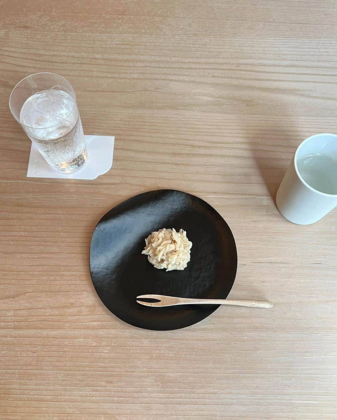 NATALIE LIAOさんのインスタグラム写真 - (NATALIE LIAOInstagram)「I am a creature of habit. And visiting #YakumoSaryo on my Japan trips is always a must. It’s an eyegasm for me the moment I step into this beautiful space. The tranquility and attention to detail simply makes me so happy. This was my first time trying their omakase lunch menu and it was such a delight to see the preparations of the dishes in front of us. 🥰😋  #tokyojapan #japantrip #japantravel #summerinjapan」9月1日 7時07分 - fongminliao