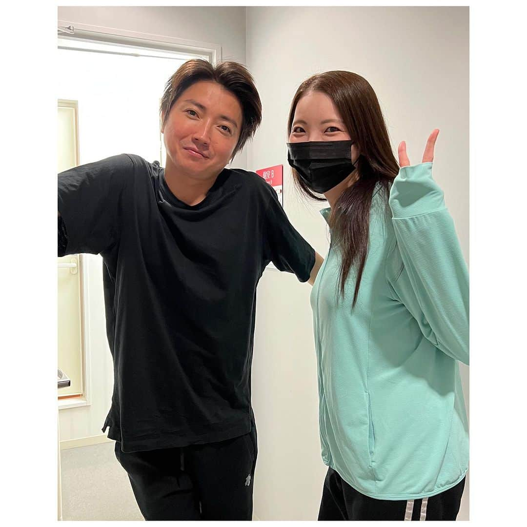 扇けいのインスタグラム：「竜也さん。 沢山の日々の学びを本当にありがとうございました。 写真は去年撮っていただいて出しそびれた写真です🤣🙏  #藤原竜也 さん✨ #ハリポタ舞台」