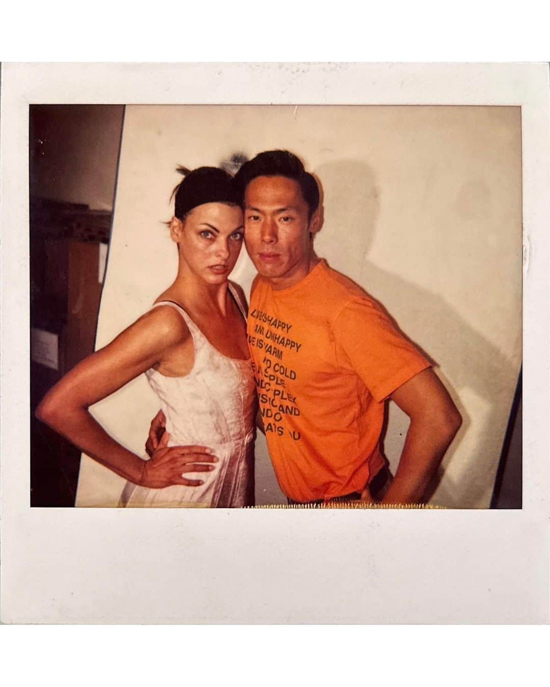 V Magazineさんのインスタグラム写真 - (V MagazineInstagram)「#TBT | In celebration of the arrival of @lindaevangelista and @stevenmeiselofficial’s new book with @phaidonpress, a photographic tome of one of fashion's most iconic and enduring collaborations, V are looking back to when Meisel gave V a custom collage of Linda for our “Heroes” series from our V85 Fall 2013 issue–complete with an interview by none other than @carlynecerfdedudzeele. Congratulations Linda and Steven! 💗 — Swipe left to discover the full collage in all its glory + discover an unearthed polaroid of V’s Editor-in-Chief #StephenGan with Linda Evangelista from twenty years ago in 2004, photographed by #KarlLagerfeld!」9月1日 7時47分 - vmagazine