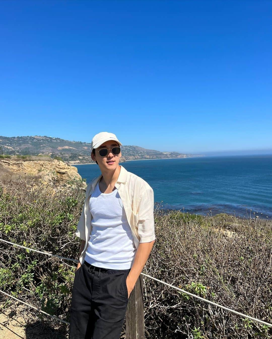 ケビン さんのインスタグラム写真 - (ケビン Instagram)「sunkissed cali boy at 🩵☀️」9月1日 9時01分 - kevinwoo_official