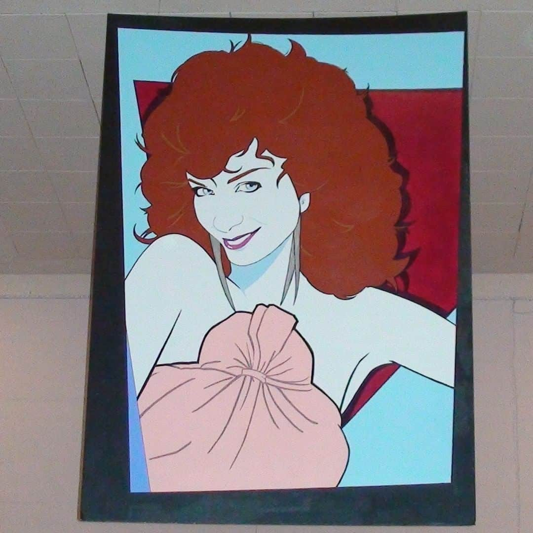 フェリシア・デイのインスタグラム：「#ThrowbackThursday a 10 foot Nagel-inspired painting of me made by @gregaronowitz for my surprise birthday party, I think 2010? This is still in my storage unit, along with hundreds of other art and pictures of myself, LOLOL. #actors」