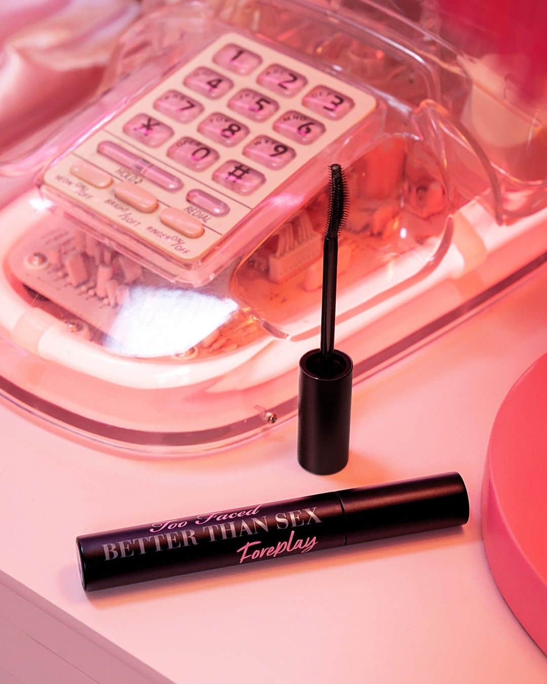 Too Facedのインスタグラム：「Give your lashes the length and volume they deserve! 😍 Our NEW Better Than Sex Mascara Foreplay Mascara  Primer lengthens, thickens, and lifts your lashes to mind-blowing heights! 💖 #toofaced #betterthansex #tfcrueltyfree」