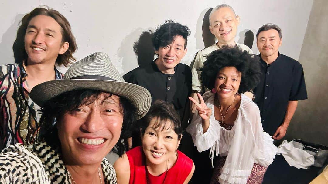 日野賢二のインスタグラム：「About Last night …Manaka-san’s  20th Anniversary @GERMOGLIO  Toku Chloe Kibble Yosuke Onuma Shinji Akita Tomo Kanno Hiroko Kokubu」