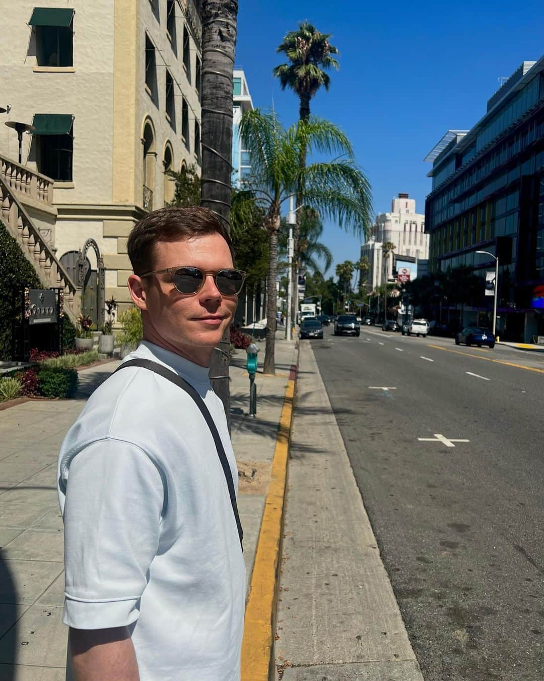 ゲオルク・リスティングのインスタグラム：「Back in L.A. for a special birthday ❤️」