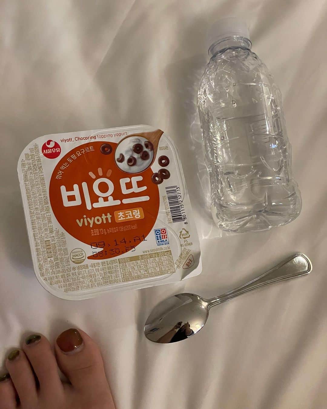 西村歩乃果のインスタグラム：「한국에 왔습니다.  해산물을 먹고 어제는 패딩이에요.  약을 먹기위해 아침밥을 먹습니다.」