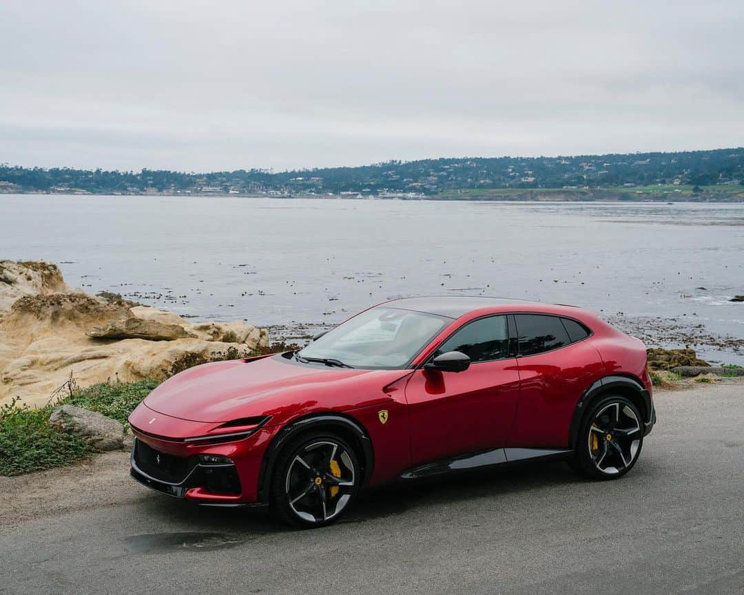 Ferrari USAさんのインスタグラム写真 - (Ferrari USAInstagram)「What better way to traverse the windy, fairytale roads of Carmel-by-the-Sea than behind the wheel of the #FerrariPurosangue?」9月1日 10時53分 - ferrariusa