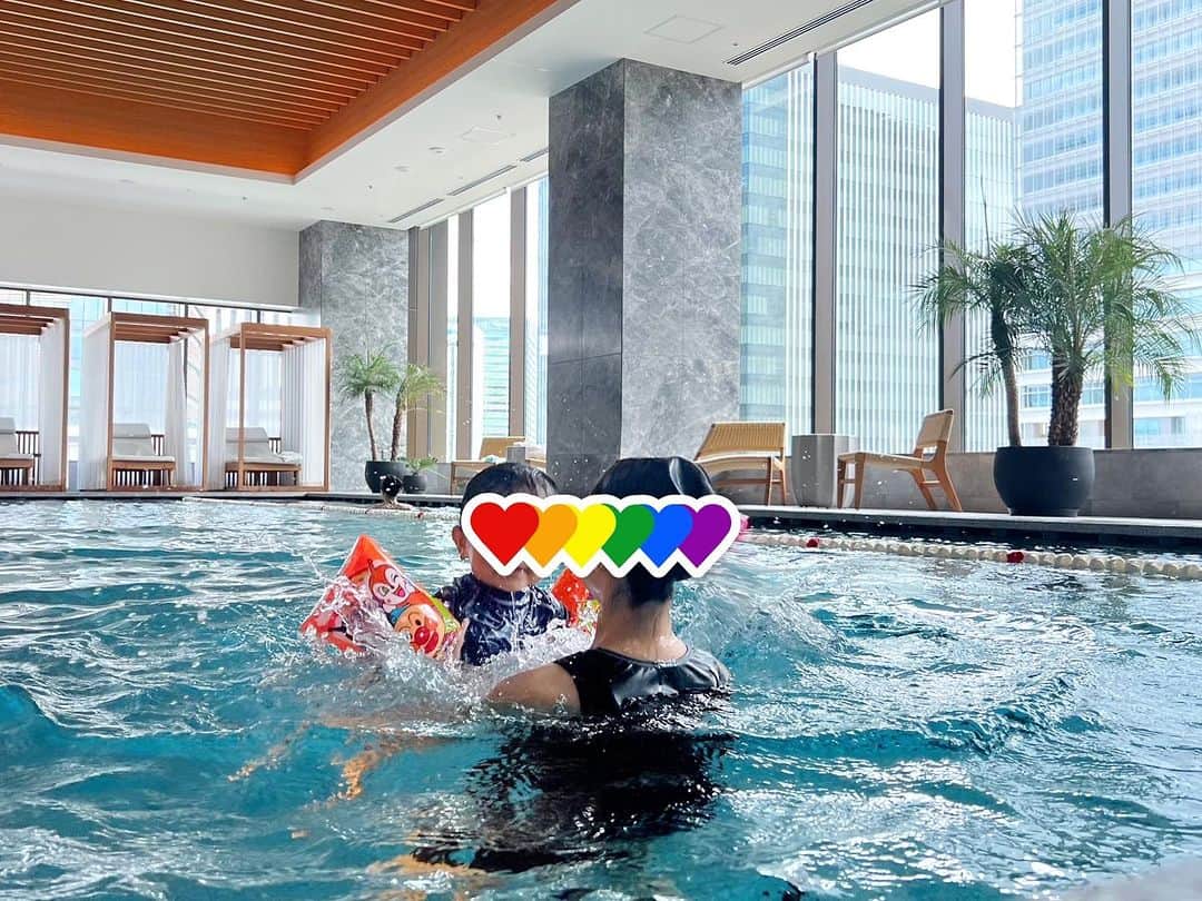 和泉佑三子さんのインスタグラム写真 - (和泉佑三子Instagram)「今日から9月かぁ...まだまだ全然暑過ぎる🥵ヒーヒー💦💦💦  この夏は本当に沢山プールに行きました🏊🏼‍♀️  もはや競泳用水着😂先生みたい😂」9月1日 11時15分 - izumisae_official