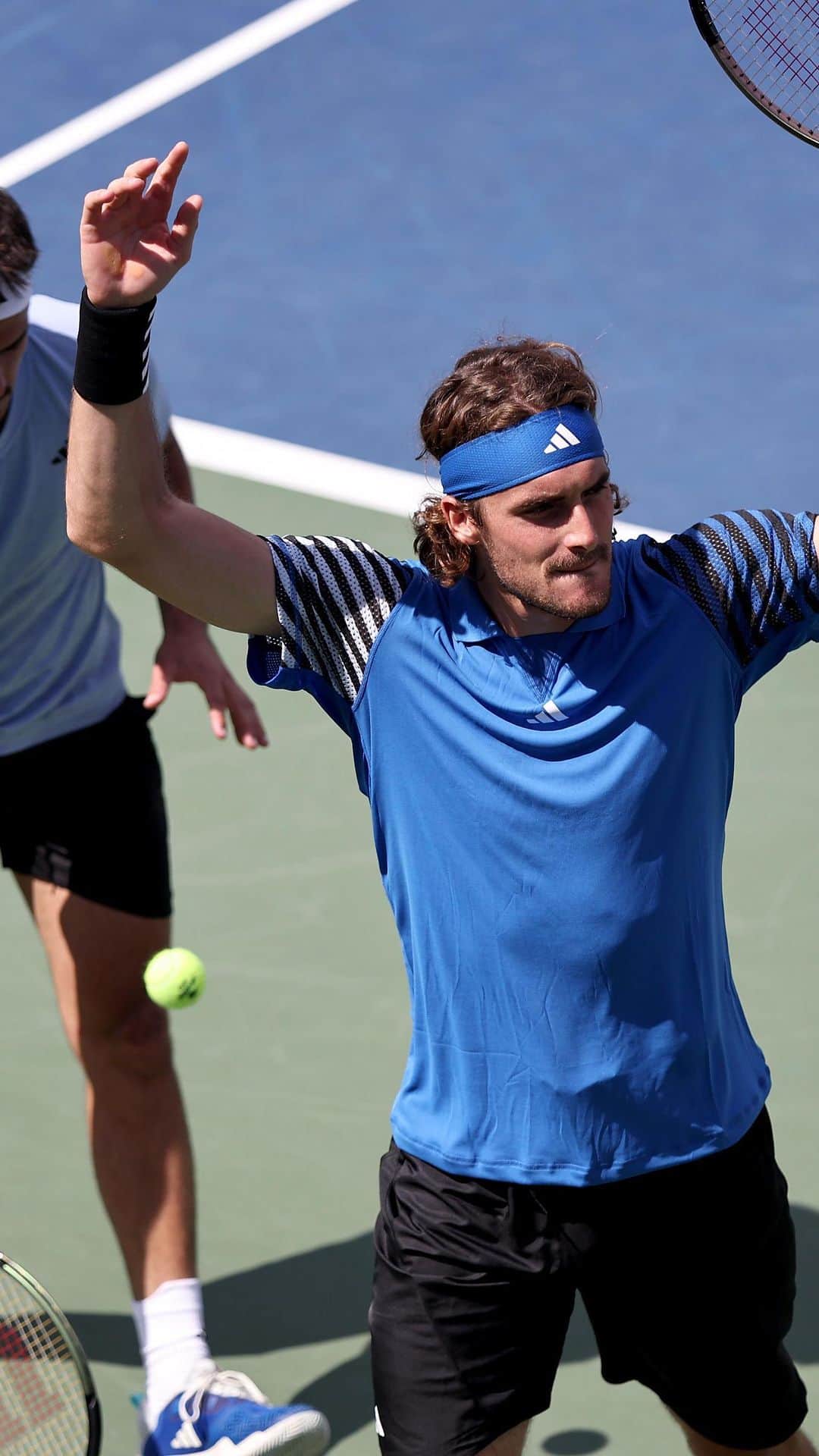 ステファノス・シチパスのインスタグラム：「Your dream doesn’t come with an expiry date.  Take a deep breath and try again.  @usopen」