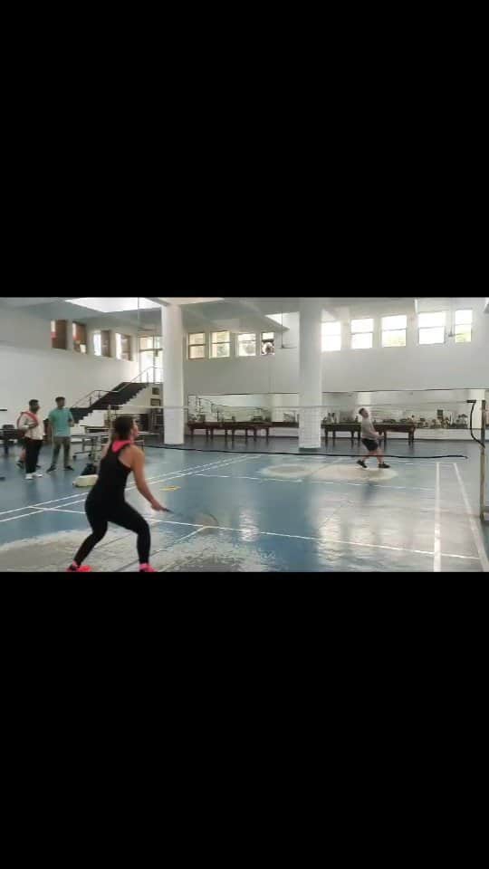 Mary Komのインスタグラム：「#MorningMotivation #Badminton #LoveForSports #FitIndia」