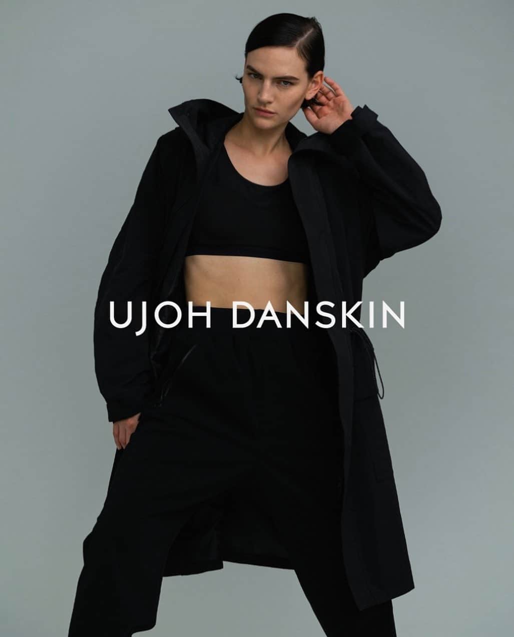 DANSKIN Japanのインスタグラム：「【UJOH DANSKIN】  UJOH DANSKIN 2023 FALL & WINTER COLECTIONを9月20日(水)より発売いたします。 本日、DANSKINブランドサイトにてLOOKを公開しました。プロフィールTOPのURLよりぜひご覧ください。  ［CONCEPT］ 1882年にNYで誕生し、セカンドスキン(第二の肌)のようにやさしく包み込む着心地が特徴のアクティブウエアブランド「DANSKIN（ダンスキン）」と、 デザイナー西崎暢氏によるパタンナー視点のクリエーションが特徴のファッションブランド「UJOH（ウジョー）」とのカプセルコレクション。 アクティブなライフスタイルを過ごす人々の日常に、従来の概念に縛られない自由で快適なウエアリングの新しい価値を提供します。  ［VISUAL CREDIT］ DESIGNER @ujoh_nishizaki ART DIRECTOR @ayumit0 PHOTOGRAPHER @lat_room HAIR @takao613 MAKEUP @yuisakamoto10 MODEL @hirschygrace PRODUCTION @bangaldawson  ［販売日］ ■先行予約 9月2日(土)～5日(水) DANSKIN 伊勢丹新宿店 限定  ■通常販売 9月20日(水)  ［SHOP LIST］ DANSKIN 渋谷ヒカリエShinQs @danskin_shibuya_hikarie_shinqs  DANSKIN 玉川高島屋SC @danskin_tamagawa  DANSKIN IPSスタジアム @danskin_ips  DANSKIN グランフロント大阪 @danskin_osaka  THE NORTH FACE+ 札幌ステラプレイス @tnf_stellarplace_sapporo  DANSKIN 伊勢丹新宿店 @danskin_isetanshinjyuku  NEUTRALWORKS. EBISU @neutralworks.ebisu  NEUTRALWORKS. HIBIYA @neutralworks.hibiya  GOLDWIN WEB STORE @danskin_japan  UJOH WEB STORE @ujoh.official   #ujoh #danskin #ujohdanskin #ウジョーダンスキン」